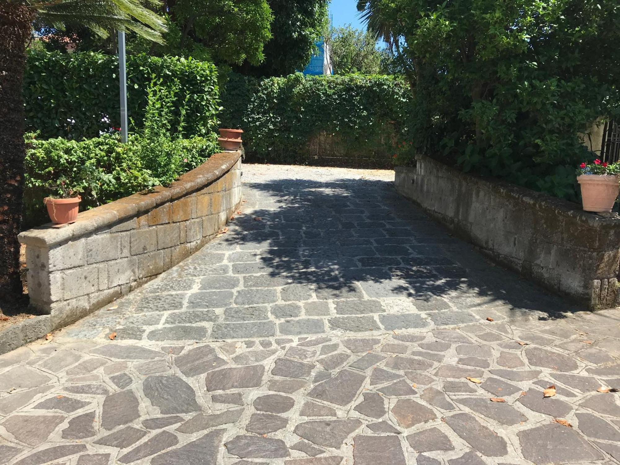 Villa Falconieri Sorrento Suite Sant'Agnello Bagian luar foto