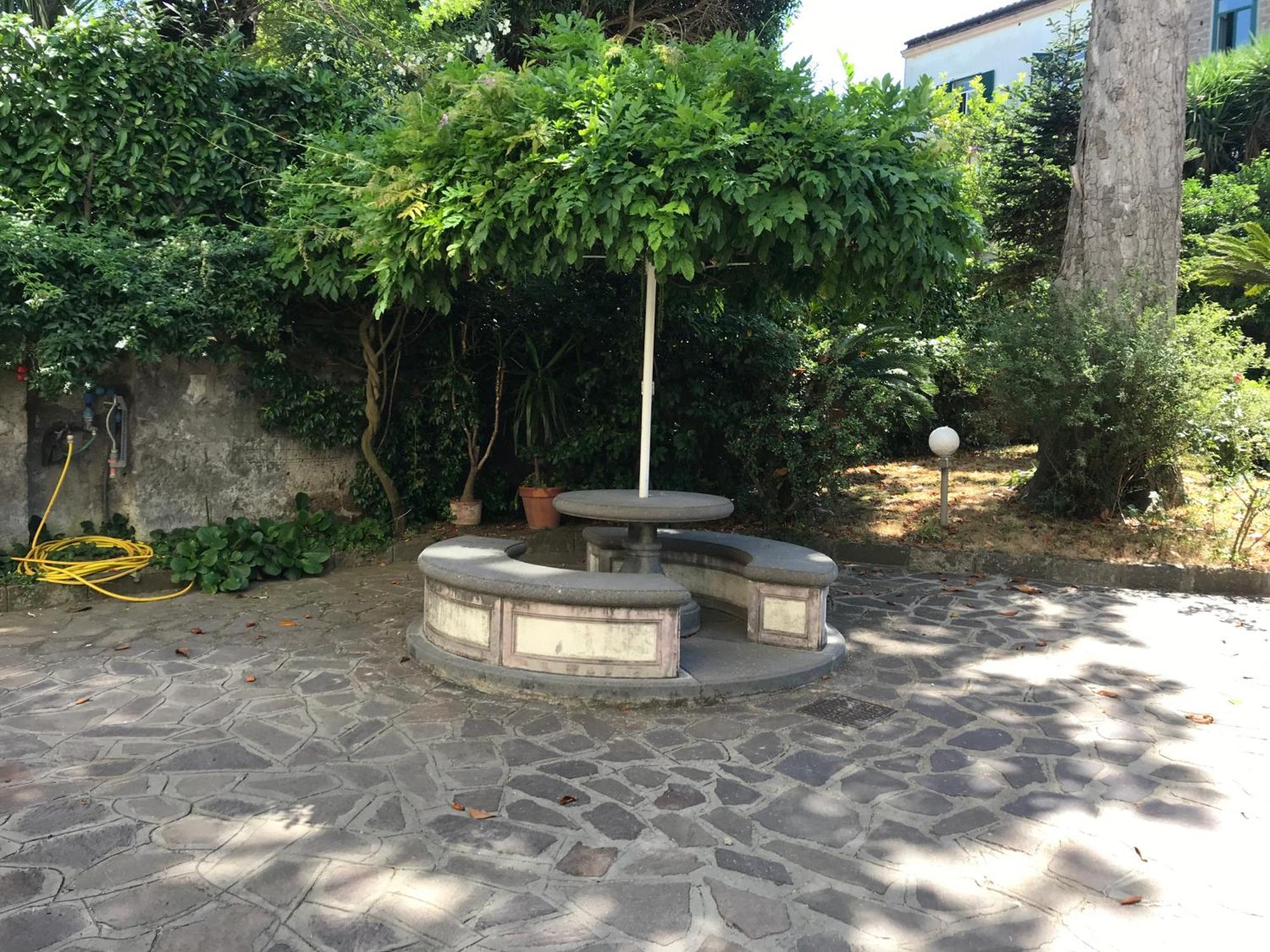 Villa Falconieri Sorrento Suite Sant'Agnello Bagian luar foto