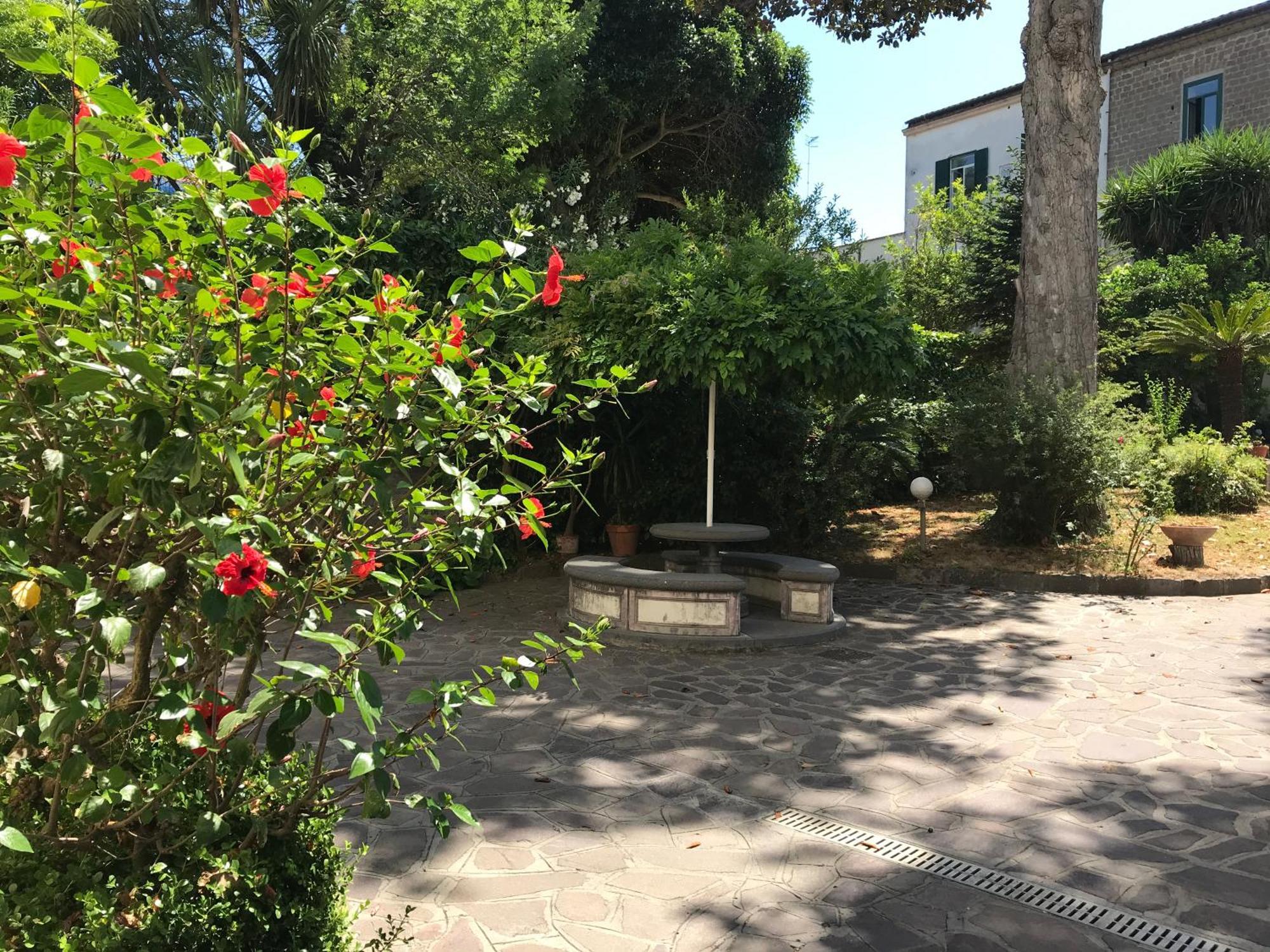 Villa Falconieri Sorrento Suite Sant'Agnello Bagian luar foto