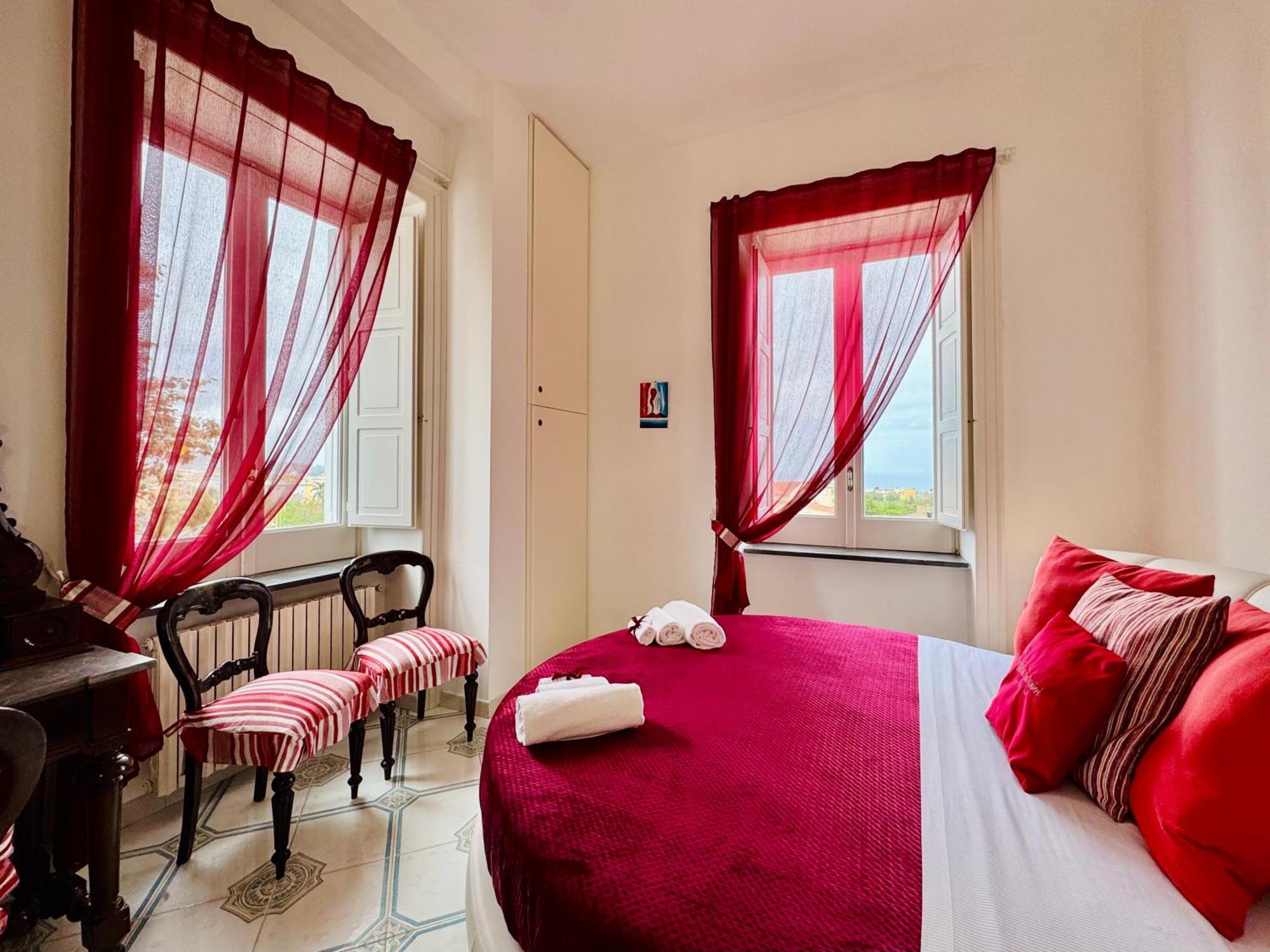 Villa Falconieri Sorrento Suite Sant'Agnello Bagian luar foto